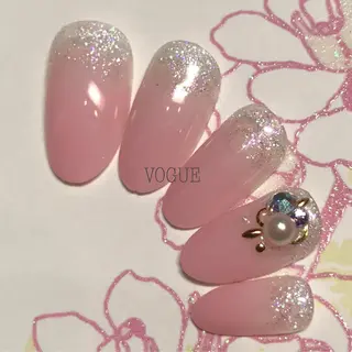 ネイル VOGUE ×SWANのネイルデザイン