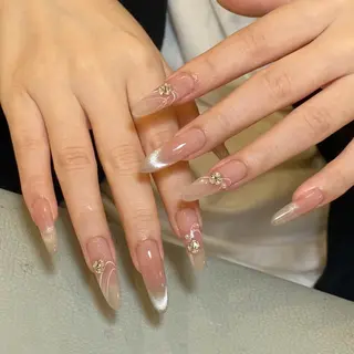 ネイル マギー ネイル🦋のネイルデザイン