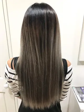 ロング 渋谷ハイトーン/ デザインカラー阿部のヘアスタイル
