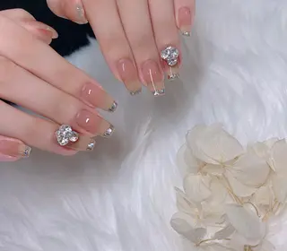 ネイル Elsias 詩織のマツエク・マツパデザイン