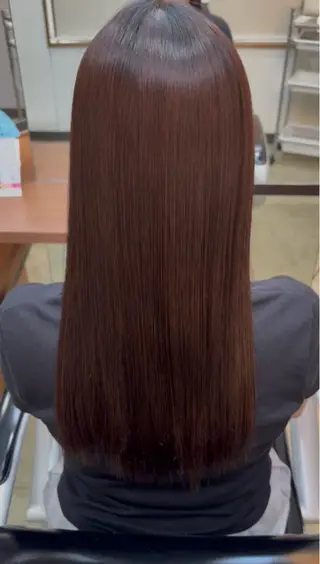 ロング 中島 万凜のヘアスタイル