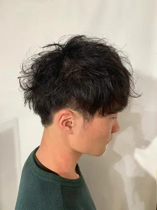 ミディアム パーマ メンズ 加藤 綾華のヘアスタイル