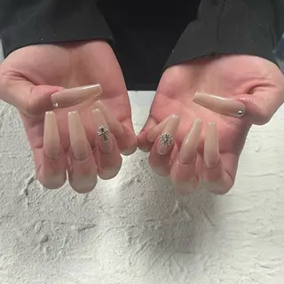 ネイル M.jewelry himeka🍒のネイルデザイン