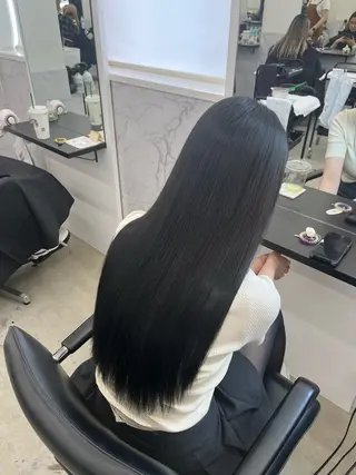 カラー 田中 莉香のヘアスタイル