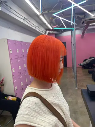 ショート カラー ザクザクレイヤー 🍀/ブリーチ/小田のヘアスタイル