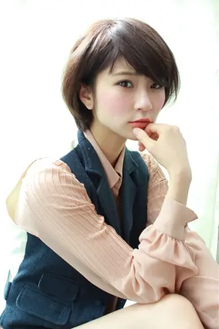 ミディアム Endearing 銀座/レイヤーカットのヘアスタイル