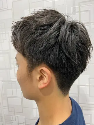 ショート メンズ カットパーマ✂️ 小坂田玲亜のヘアスタイル