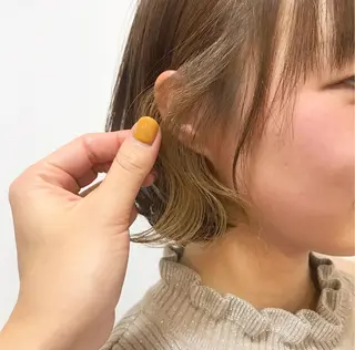 ミディアム 家里 圭子のヘアスタイル
