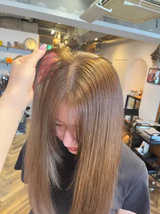 ロング カラー HOMIE TOKYO所属・sora / 渋谷 / ハイトーンのヘアスタイル