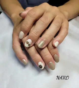 ネイル Salon-NAKO 🐷shirai🐷のネイルデザイン