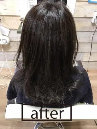 ミディアム anyhow academyのヘアスタイル