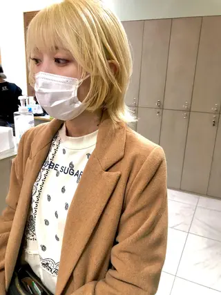 ミディアム カラー 古屋 花織のヘアスタイル