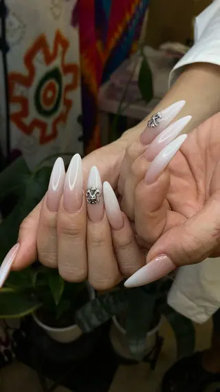 ネイル Nail studio Sis所属・Nailstudio Sisのネイルデザイン