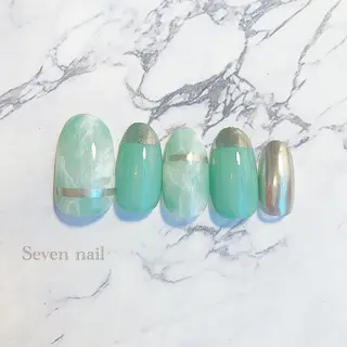 ネイル 名倉 なな子のネイルデザイン