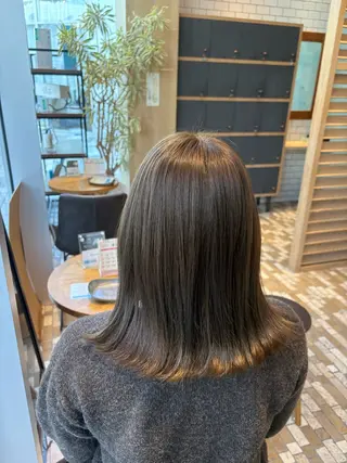 セミロング Lolonois 森ノ宮/RINのヘアスタイル