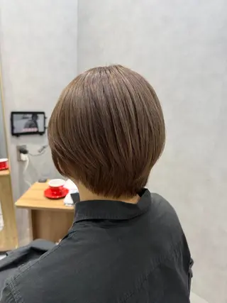 ショート カラー 透明感カラー/パーマ 🌀アオノのヘアスタイル