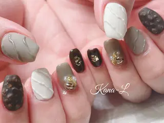 ネイル 芦辺 香奈のネイルデザイン