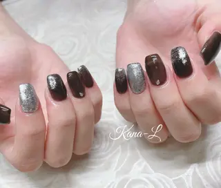 ネイル 芦辺 香奈のネイルデザイン