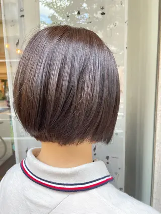 ミディアム カラー CoCooN Hiromiのヘアスタイル