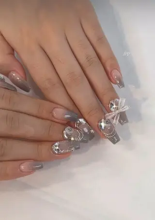 ネイル Lina nail所属・Lunaa 池袋のネイルデザイン