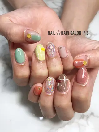 ネイル Hair salon Irie所属・與儀 知佳のネイルデザイン