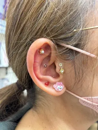 耳つぼジュエリー👂 🎀kumiのエステ・リラクイメージ