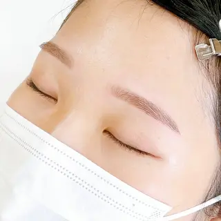 アイブロウ WHITE EYE 静岡店　井口の眉毛・アイブロウイメージ