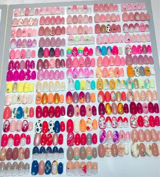 ネイル CROWN プライベートサロンのネイルデザイン