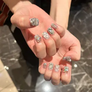 ネイル EmaNail天満橋店所属・EmaNail Risaのネイルデザイン