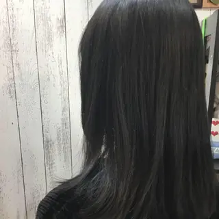 セミロング カラー embrace エンブレイスのヘアスタイル