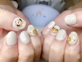 ネイル ECLAT エクラ所属・寺山 千鶴のネイルデザイン