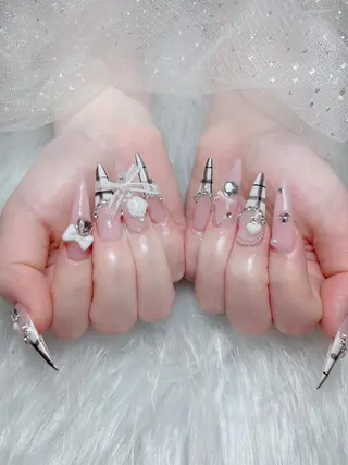 ネイル Queen Nail Salon所属・Queen Nail Salonのネイルデザイン