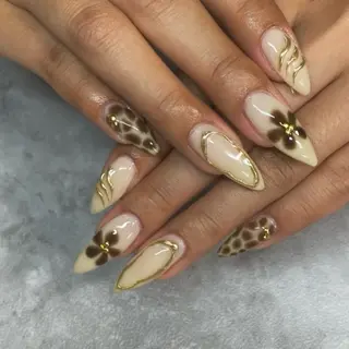 ネイル デコパーツが得意♪ ネイル/眉毛/エステの眉毛・アイブロウイメージ