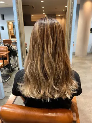 カラー ROWEN梅田店 <チーフ>鎌野 隼人のヘアスタイル