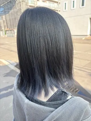 ミディアム カラー fika所属・鈴木 ちさきのヘアスタイル