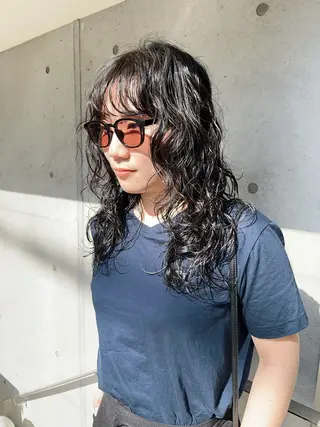 ミディアム パーマ くせ毛カットとパーマ /美容室難民の方是非のヘアスタイル