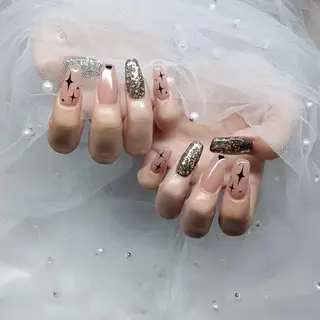 ネイル 金井 奈々のネイルデザイン