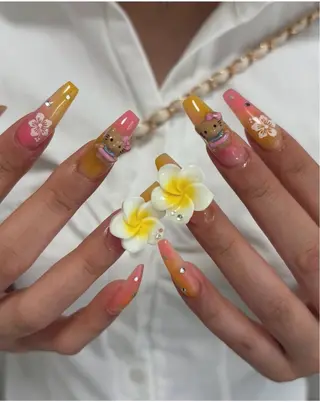 ネイル CoMo Nail Studio所属・CoMo Nailのネイルデザイン