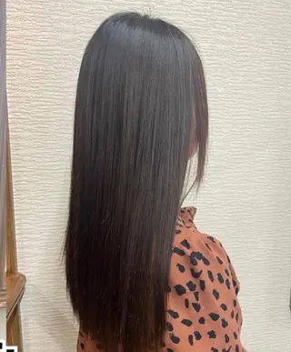 パーマ 仲宗根 綾のヘアスタイル