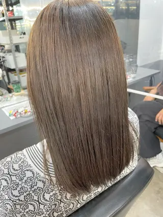 セミロング カラー デザインカラー🎉 sumi（スミ）のヘアスタイル