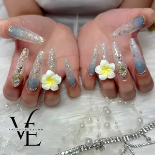 ネイル ﾈｲﾙｻﾛﾝ Vellのネイルデザイン