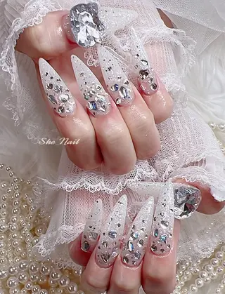 ネイル She   Nail所属・ISA_ BELLAのネイルデザイン