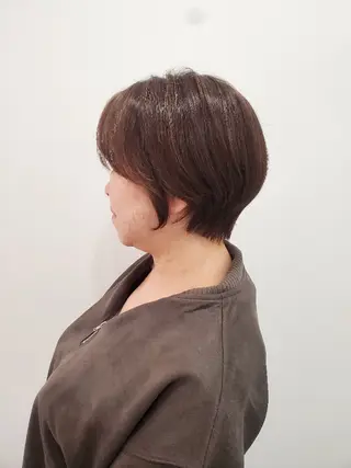 ショート カラー 齋藤  愛美のヘアスタイル