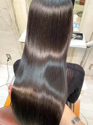 ロング liko by maris所属・髪質改善／ブリーチ 宮武　湧斗のヘアスタイル