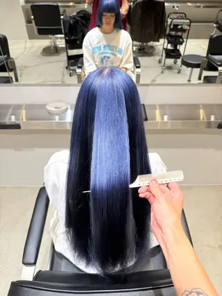 ロング カラー🌈／ 髪質改善✨／凜太郎のヘアスタイル