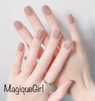 ネイル Magique パリ 専門店🎀のネイルデザイン