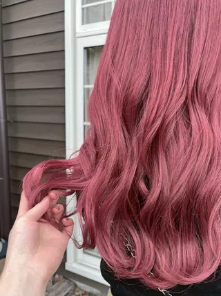 ロング カラー アオバ サキのヘアスタイル