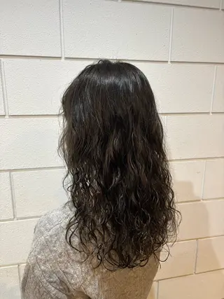 ロング カラー 平野 礼のヘアスタイル