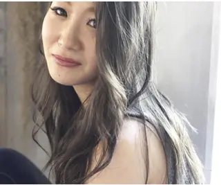 ミディアム セミロング ロング カラー COCOROHOOKI所属・松田 由貴のヘアスタイル