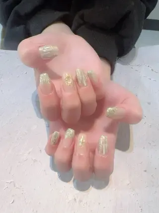 ネイル Revia所属・Revia おおだちあやなのネイルデザイン